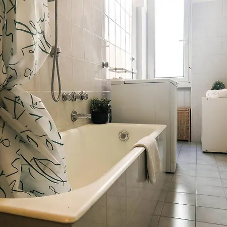 Joivy 1 Bedroom Next To Piazza Leonardo Da Vinci Lejlighed
