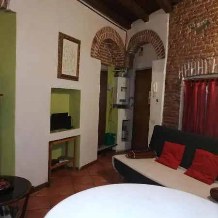 Pirelli Apartment *