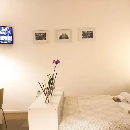 Center White * Milano