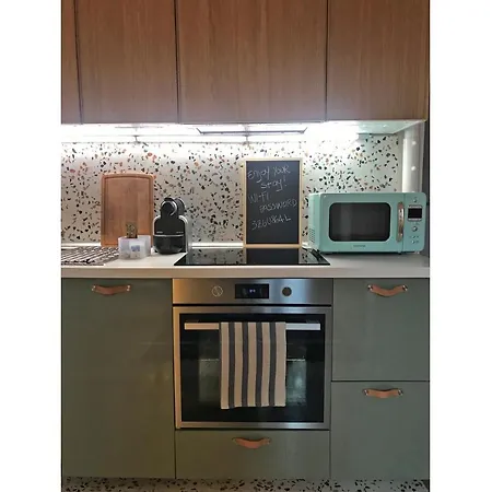 Secret Garden In The Heart Of Isola Apartman