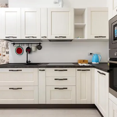 Fiera Flat With Garage דירה