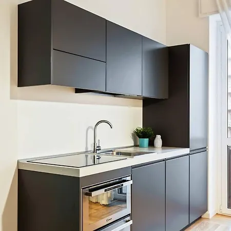 Design And New Flat In Navigli District * Milan