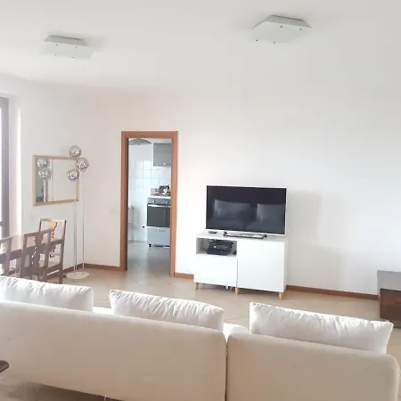 Splendid Apartment *