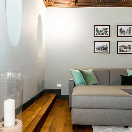 Hintown 9 Montenapo Hotel Milan