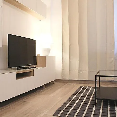 I Livin - Via Bernina, 20 Apartamento
