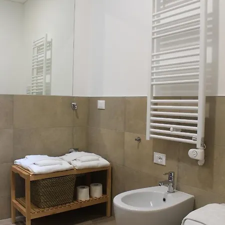 I Livin - Via Bernina, 20 Apartamento