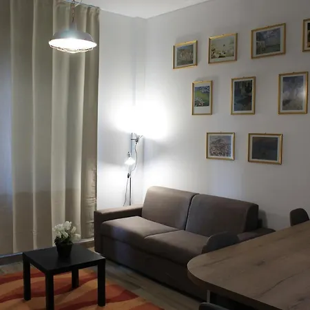 I Livin - Via Bernina, 20 Apartamento