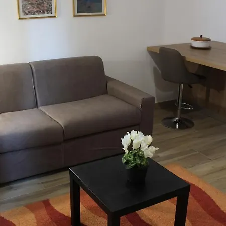 I Livin - Via Bernina, 20 Apartamento *