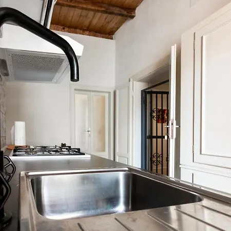 La Del Teatro Bed & Breakfast *