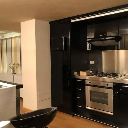 La Casina In Burlamacchi Apartamento Milán