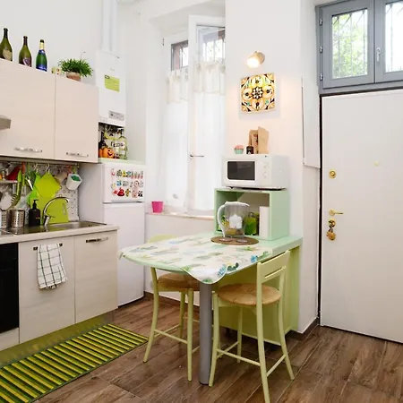 Comfortable, Silent And Charming Loft By The Navigli Milán