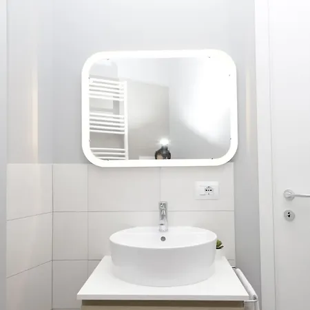 Apartment Hemeras Boutique Homes - 2 Luxury In The City Center Milan