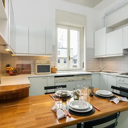 Hemeras Boutique Homes - Design Near Duomo Cathedral ミラノ