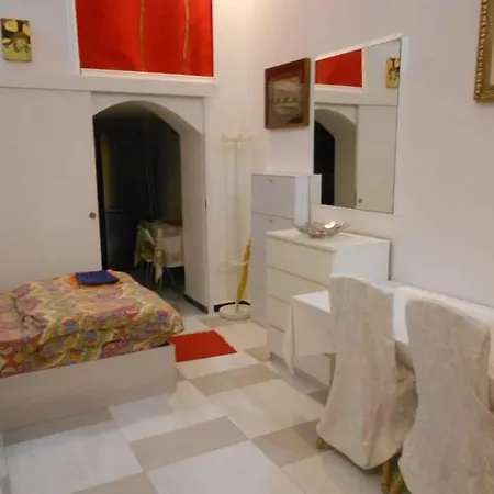 Guest house Bellissima Stanza Bianca Moderna Vicino M1 Pasteur, Eccezionale Qualita Prezzo