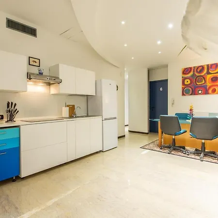 Central Guest House Гостевой дом Милан