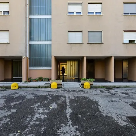 Primopiano - San Dionigi Apartament Mediolan