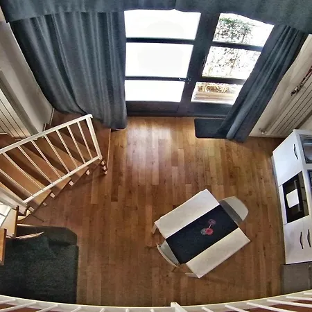 La Maison Del Capestrano