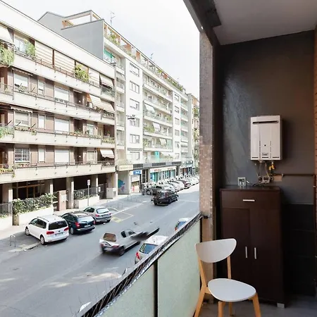 Easylife - - Friuli 15 - Porta Romana * Milan