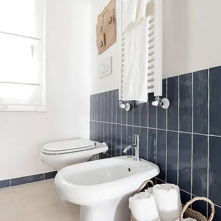 Golden Navy Design In Porta Venezia Apartment Milan