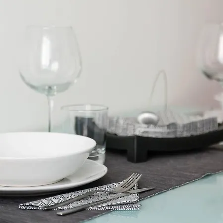 Easylife - - Friuli 15 - Porta Romana * Milan
