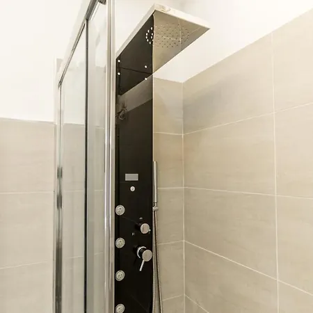 Italianway Easy - Corso Garibaldi 104 Milan