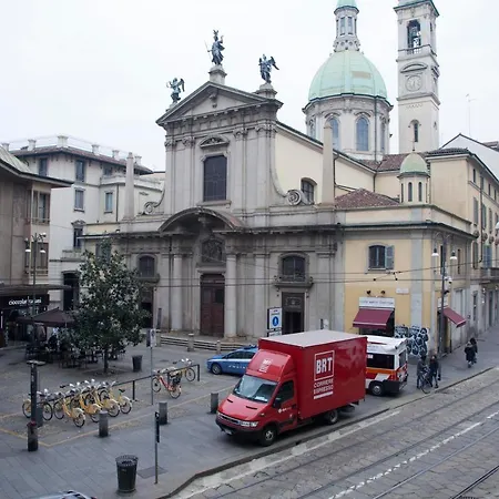 Duomo Santa Maria Valle Delux Milán