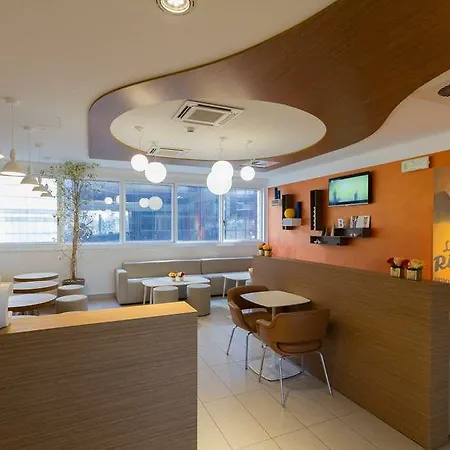 Cenisio Garibaldi Hotel