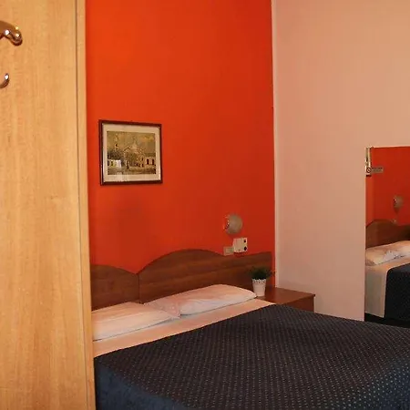 Hotel Catalani E Madrid