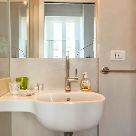 Guesthero - Porta Genova M2 Apartamento *