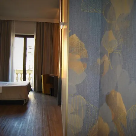 Hotel Mokinba King 4*