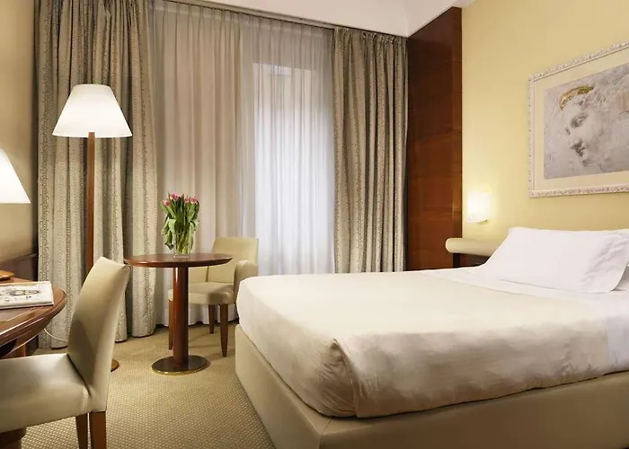 ホテル Cusani ミラノ