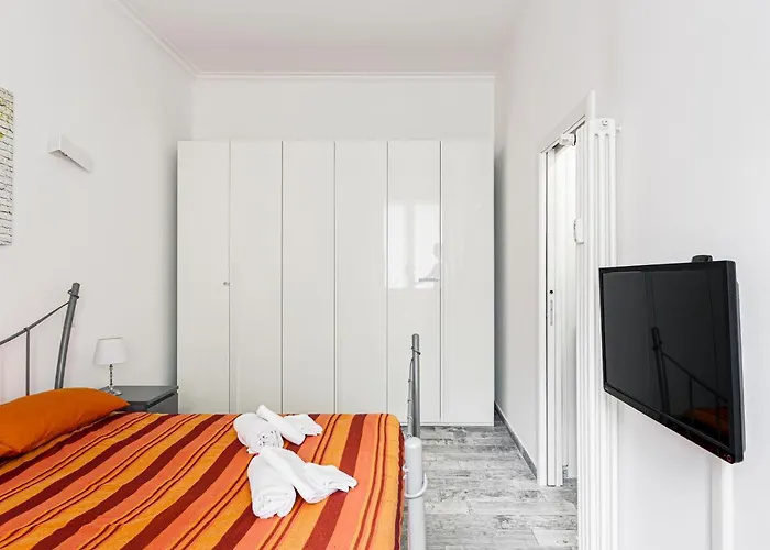 Hostmate - Milano- Via Filzi - Stazione