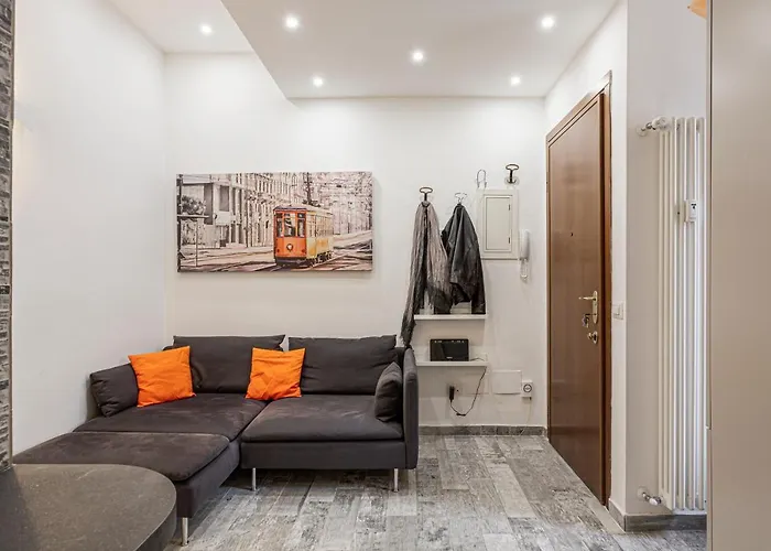 Hostmate - Milano- Via Filzi - Stazione