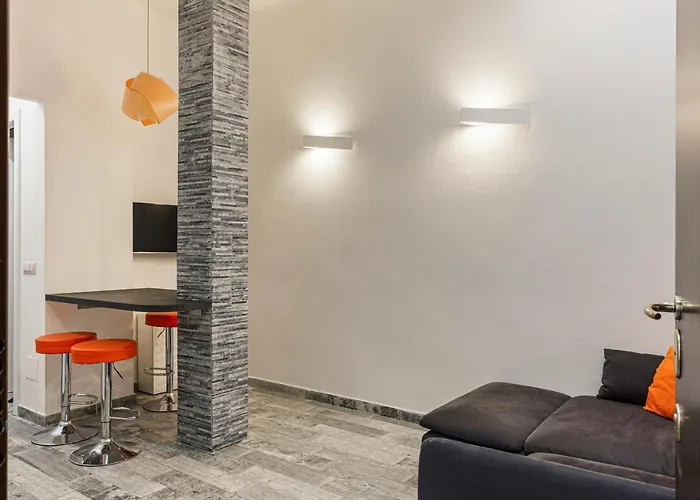 Hostmate - Milano- Via Filzi - Stazione
