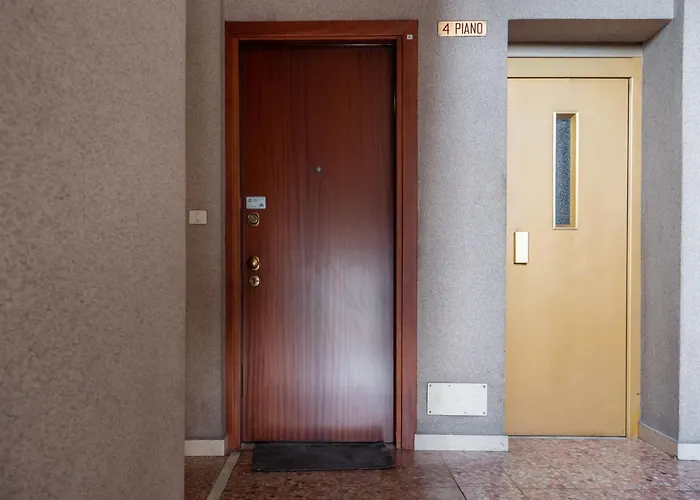 The Rent - Modern Two Bedroom In Apartment Mailand