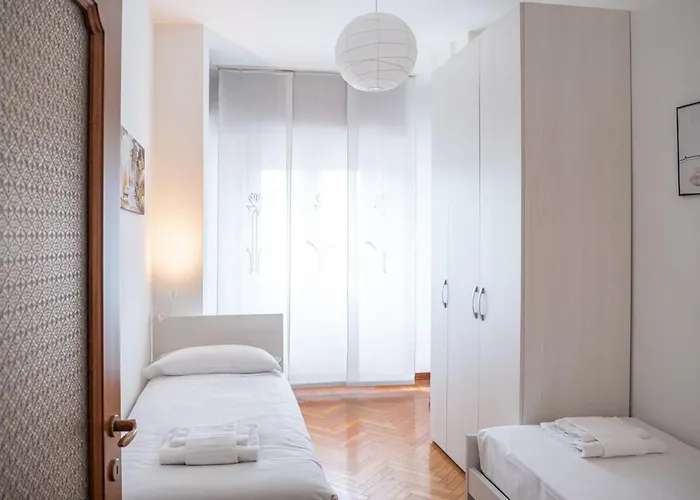 The Rent - Modern Two Bedroom In