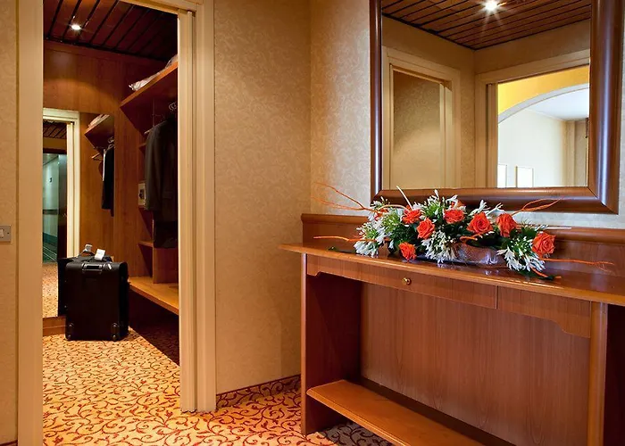 Atahotel Quark מלון 4*