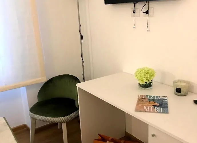 Flowers Guest house Milan
