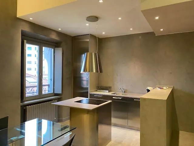 Daire Spacious & Elegant Near Corso Como - Maroncelli Milano