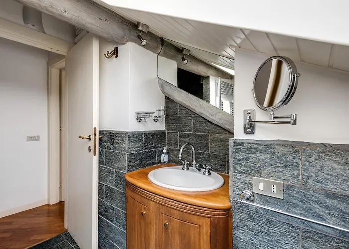Easylife - - Naviglio 46 P4 - Porta Genova Appartamento *