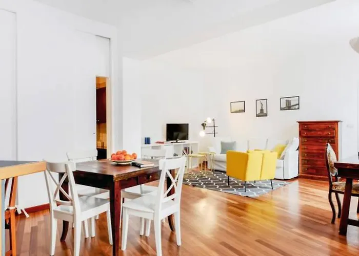 Pagano & Cenacolo Bright Apartament