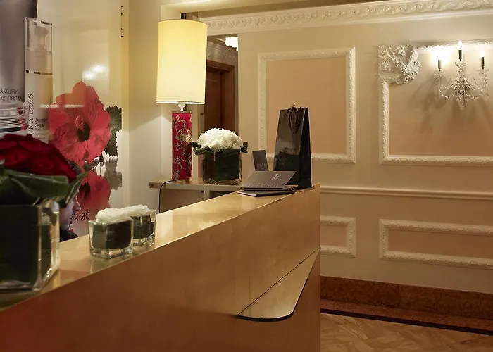 Baglioni Carlton - The Leading Of The World