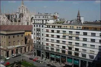 Grand Plaza Hotel Milão