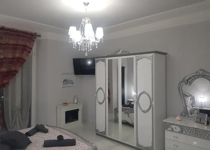 Black & White Tatil Evi *