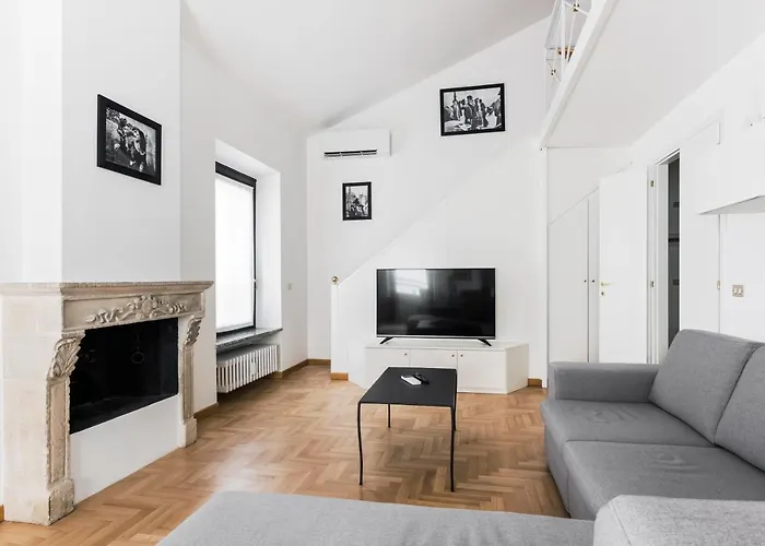 Hostmate - - Vicolo Fiori - Brera Milaan