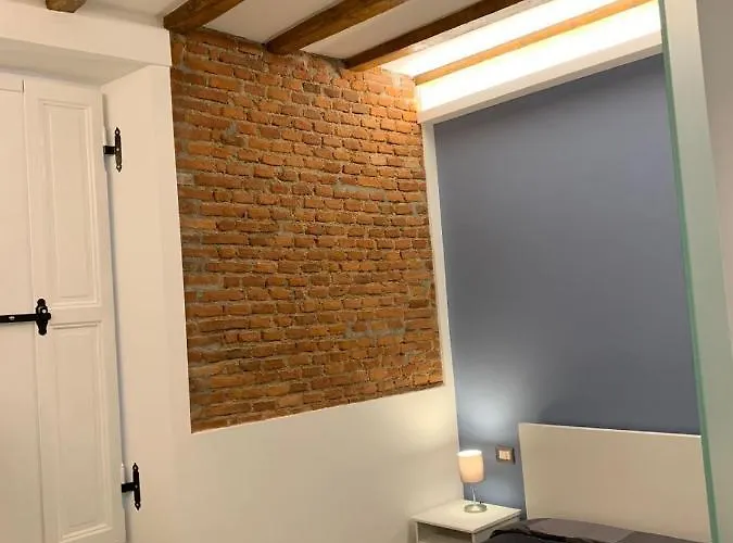 Unique In Center Apartman Milánó