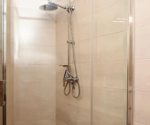 ゲストハウス Mercadante