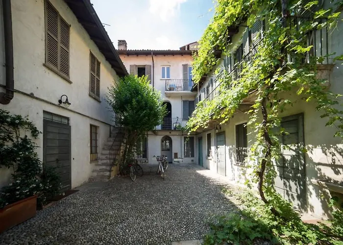 Hbhall Navigli 2