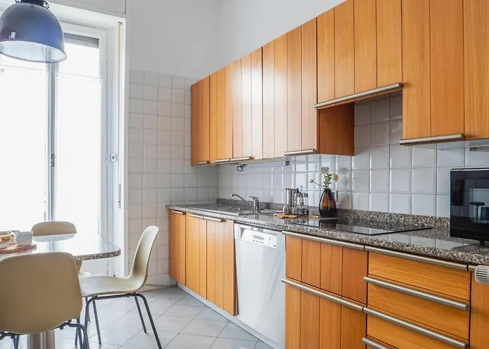 Two-bedroom Near Corso Indipendenza *
