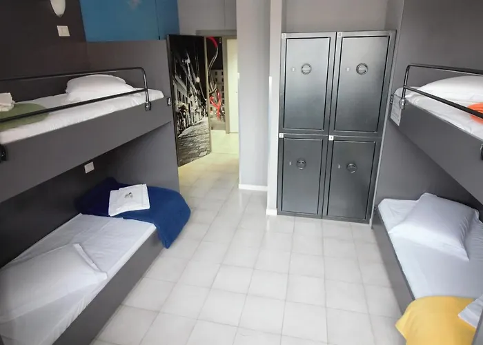 New Generation Navigli Hostel Milán